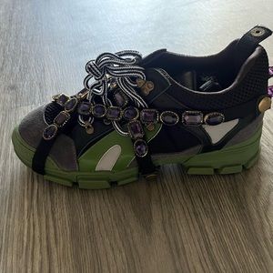 Mens designer like shoes size 10.5 shoe can be worn with or with out crystals